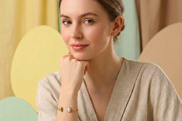 Hard Meets Soft: Mastering the 2026 Sculptural jewellery Trend