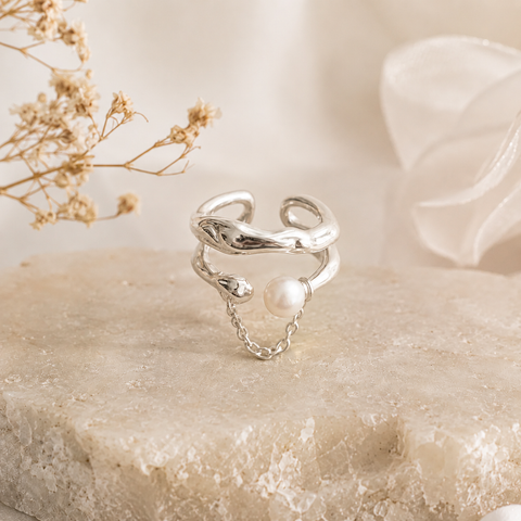 Velora Pearl Ring