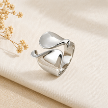 Serenity Curve Ring