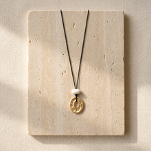 Sculpta Stone Necklace - Gold