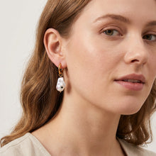 Celeste Pearl Drop Earrings - Gold