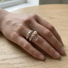 Velora Pearl Ring