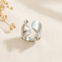 Serenity Curve Ring